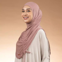 Lozy Hijab Liora Instan (Hijab Instan Serut Sport Rayon) Misty Rose