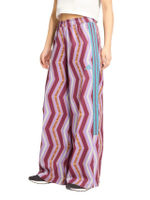 กางเกงแทรคผู้หญิง Adidas X Farm Tiro รุ่น JL8616 สี Amazon Red / Violet Fusion / Ash Silver