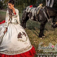 Ivory Red Mexican Charro Quinceanera Boutique Dresses Long Sleeve Jacket Horse Embroidery 15 year anniversary party dress