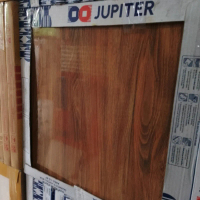 Keramik 50x50 motif kayu glossy