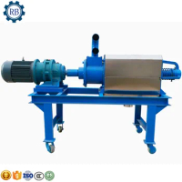 Multifunctional chicken manure dewatering machine poultry cow dung dewatering machine solid cow manure dehydrator machine