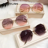Oulylan 2022 Fashion Tea Gradient Sunglasses Women Ocean Water Cut Trimmed Lens Metal Curved Temples Sun Glasses Female UV400