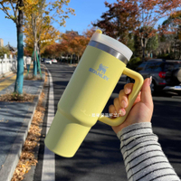 Stanley30oz แก้วเก็บความร้อนสีพื้น แก้วรถยนต์ Stanley 304 ถ้วยสแตนเลสหนักมีในสต็อก