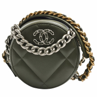 CHANEL香奈兒 19系列經典雙C LOGO菱格紋小羊皮金銀雙色鍊帶斜背圓餅包(軍綠色)