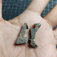 Natural Aletai Iron Meteorite Paket (2)