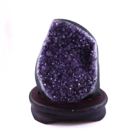 【寶峻晶石館】紫水晶座 1.5kg(WA952)