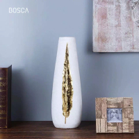 Bosca Living Viori Gold Pleated Feather Vase / Set Vas Bunga Keramik Mewah Elegan / Dekorasi Vas Ruang Tamu Pajangan / Guci Keramik Jar / - MEDIUM