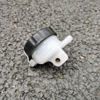 處理電動車摩托車直推油壺改裝前后碟剎上泵剎車泵透明大油杯