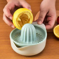 Manual Lemon Squeezer Home Plastic Hand Pressed Orange Fruit Juicer Portable Lemon Citrus Presser Mini Blender Kitchen Tools
