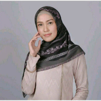 Star Zoya Lavatera Scraf | hijab segi empat motif bahan voal Muslim Square Syari Kerudung Casual Nya