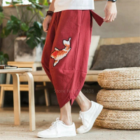 Pria Kasual Gaya Cina Celana Koi Bordir Longgar Linen Celana Baru Jepang Musim Panas Pinggang Elastis Harem Celana Streetwear