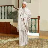 Lozy Hijab - Bianca Prayer Embroidery Set Lozy x Bianca Kartika (Mukena Bordir Bahan Silk Set Patter