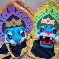 Barongan macanan BIRU lengkap dengan geber atau jamang dan kain selendang Toys