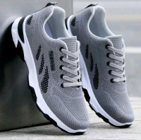 Giày thể thao nam HT9 ĐEN/XÁM size 39-43 thoáng khí,đế cao su non siêu nhẹ,chống trơn trượt thích hợ