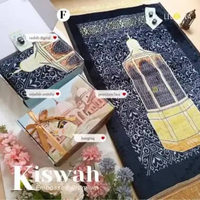 Hampers Sajadah Kiswah Embossed Kemas Box Premium + Tasbih Digital + Hangtag Souvenir Lebaran Umrah 