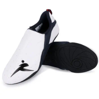 2023 New Men Martial Arts Shoe Comfortable Tai Chi Shoe Couples Soft Sole Taekwondo Shoe Mens Womens Designer Taichi Karate Shoe