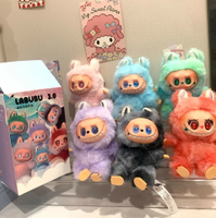 Labubu 拉布布 潮玩公仔 毛絨玩偶 收藏擺件 泡泡馬特LABUBU三代盲盒心動馬卡龍快樂猜猜系列毛絨搪膠玩具潮玩