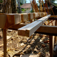 Reng/Lis Mahoni 2 × 3 cm × 200 cm Kuat alot Lurus Panjang kayu  stik