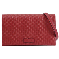 【GUCCI 古馳】經典小雙G LOGO皮革壓紋寬版長夾手拿包斜背包(紅)