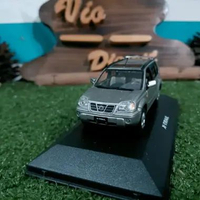 Diecast Miniatur Nissan Xtrail T30 skala 1:43