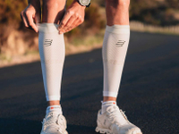 《Compressport 瑞士》R2 Oxygen 小腿套 (白灰色- WHITE/NEBELGREY)