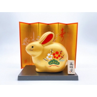 日本製❇️瀨戶市藥師窯 ❇️2023 錦彩招福干支 卯歲置物兔年卯 日本一 金福 松竹梅 New 金運來福 幸福到來