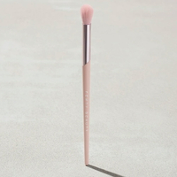 FENTY BEAUTY Tapered Blending Brush 210 暈染刷210