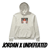 NIKE 耐吉 服飾 Jordan x UNDEFEATED 聯名款 男款 連帽上衣 照片T 帽T 長袖 灰色 DX6318-050