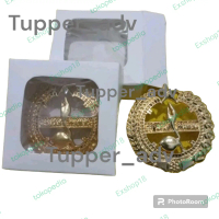 Tanda Topi Pembina Pramuka (Krawang) Cor / Pin Peci Pembina Pramuka Peniti