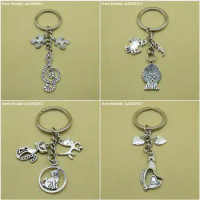 Keychain Keyring Note Music Puzzle Jigsaw Fish Horse Sea Seahorse Crab Signs Tag Kitty Crown Kitten Cat Hand Heart