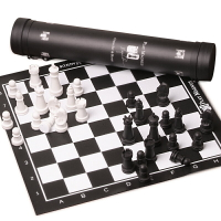西洋棋 國際象棋 經典桌遊 新款國際象棋黑白棋子成人高檔皮棋盤兒童學生chess西洋棋『cyd4865』