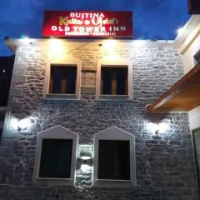 住宿 Kulla e Vjeter (Bar Restaurant, Guesthouse, Parking and Camping) Koman