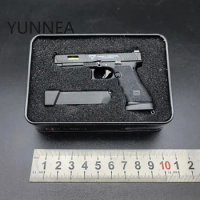 Alloy Empire 1:3 GLOCK34 TTI Fast Chase 2 Throw Shell Edition Keychain Model Decoration Chicken Eating Toy