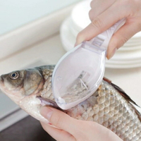 [Hare.D] 去魚鱗刨刀 手握 刮鱗器 刮刀 廚房 去魚鱗 安全 好清洗 不傷手 魚鱗刮除器