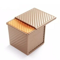 【有蓋吐司模-金色波紋-正方形】有蓋土司模 底部有洞 正方形帶滑蓋麵包模具 土司盒烤箱用