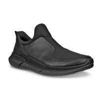 【ecco】BIOM 2.2 M 健步套入式休閒運動鞋 男鞋(黑色 83082451052)