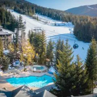 住宿 Blackcomb Springs Suites by CLIQUE 上村区 惠斯勒