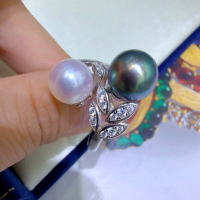 Cincin lalui mutiara Tahiti Akoya dan merak
