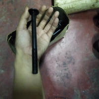 baut / baud CB ukuran m12 x 150mm bahan baja hitam
