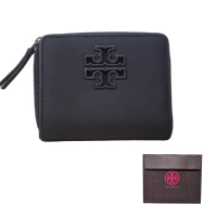 【TORY BURCH】新色 BRITTEN vup 立體LOGO拉鍊短夾-霧黑(霧面黑/贈原廠禮物袋母親節送禮)