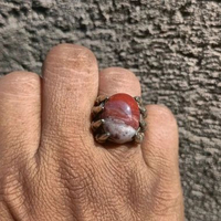 Cincin batu merah garrut