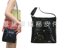 限時 滿3千賺10%點數↘ | ~雪黛屋~ITALI DUCK 肩斜背小容量台灣製造100%進口鏡面牛皮革+棉質內裡布肩斜側背隨身物品ID13849