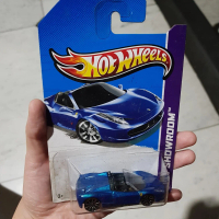 hotwheels ferrari 458 spider blue