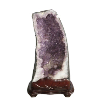 【古緣居】巴西天然紫水晶洞 +木製底座(27.85公斤)