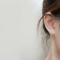 m英文字母耳釘女999純銀簡約氣質耳環鋯石防過敏養耳洞耳飾