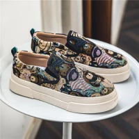 Boat Shoes Daily Slip-On Shoes Classics Fashion Man Loafers Breathable Casual Canvas Shoes