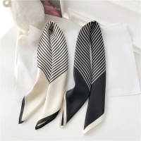 新款小香風氣質絲巾條紋方巾簡約韓版黑白職業小領巾