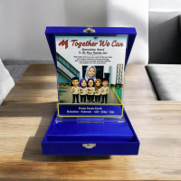 Plakat Akrilik Karikatur Custom Kenang Kenangan Bebas Request