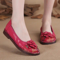 Casual Flat Women Shoes Ethnic Style Flower Roud Toe Soft Sole Boat Shoes