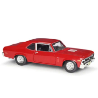 Maisto 1:18 Chevrolet 1970 Nova SS Simulation Alloy Finished Car Model With Base Collection Ornament Gifts